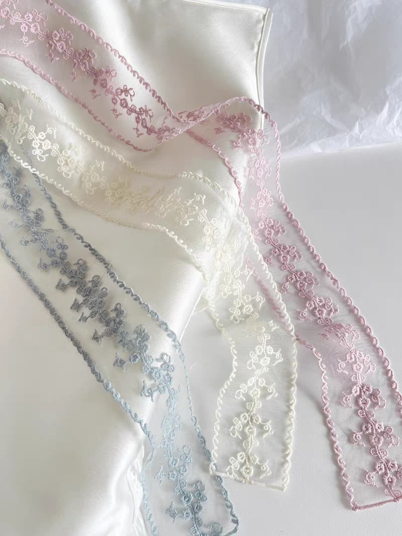 Lace Embroidery Scarf Choker